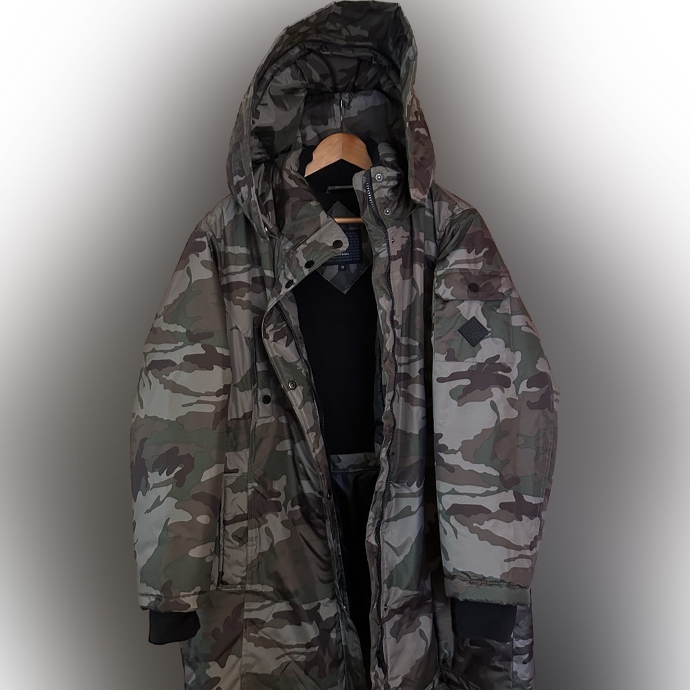Steve Madden women’s camoflauge parka size 1X